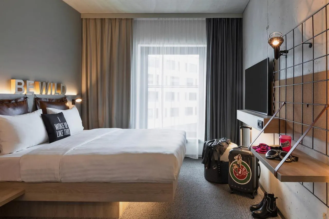 Moxy Munich Ostbahnhof Hotel