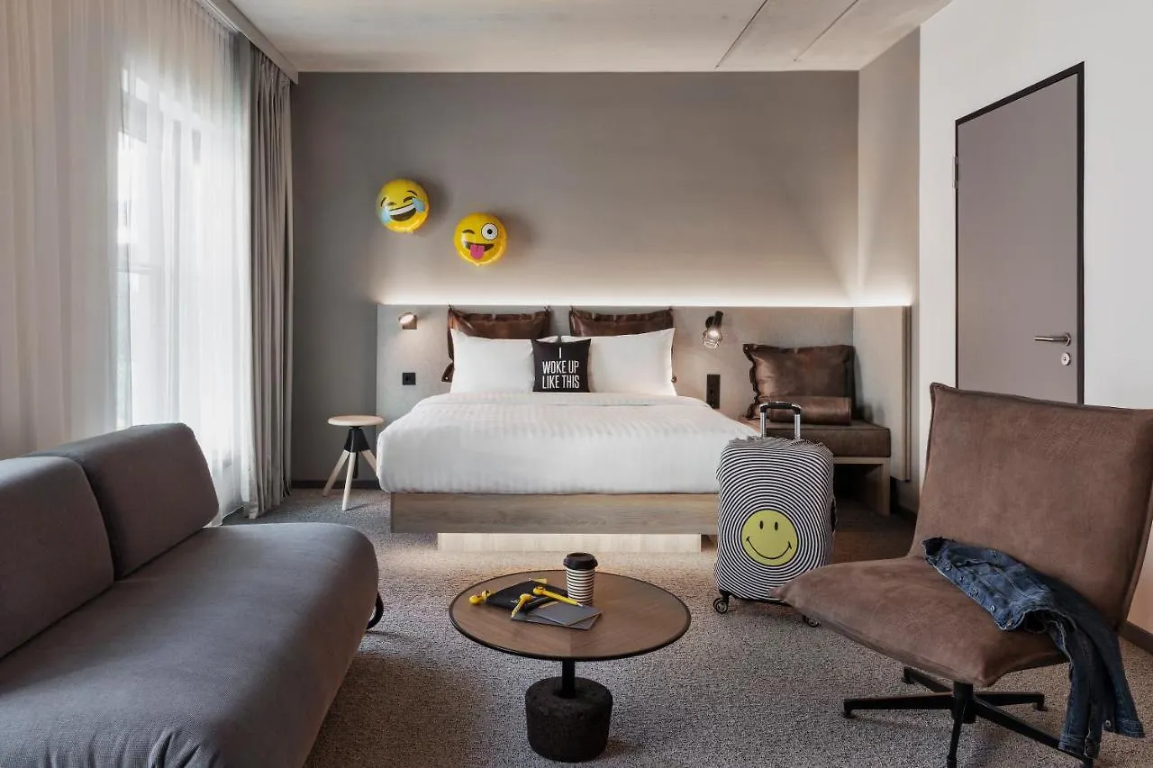 Moxy Munich Ostbahnhof Hotel
