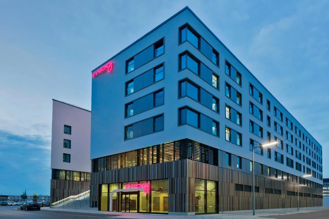 Moxy Munich Ostbahnhof Hotell